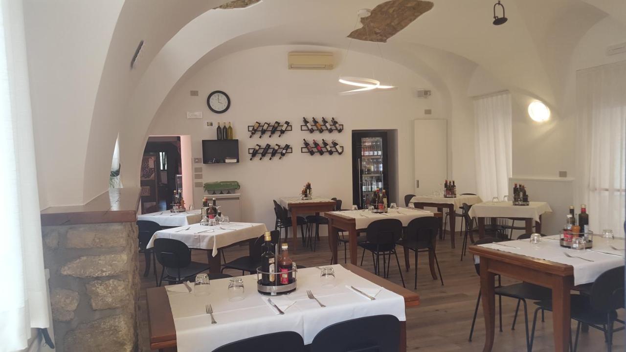 Hotel Pace Brenzone sul Garda Eksteriør billede