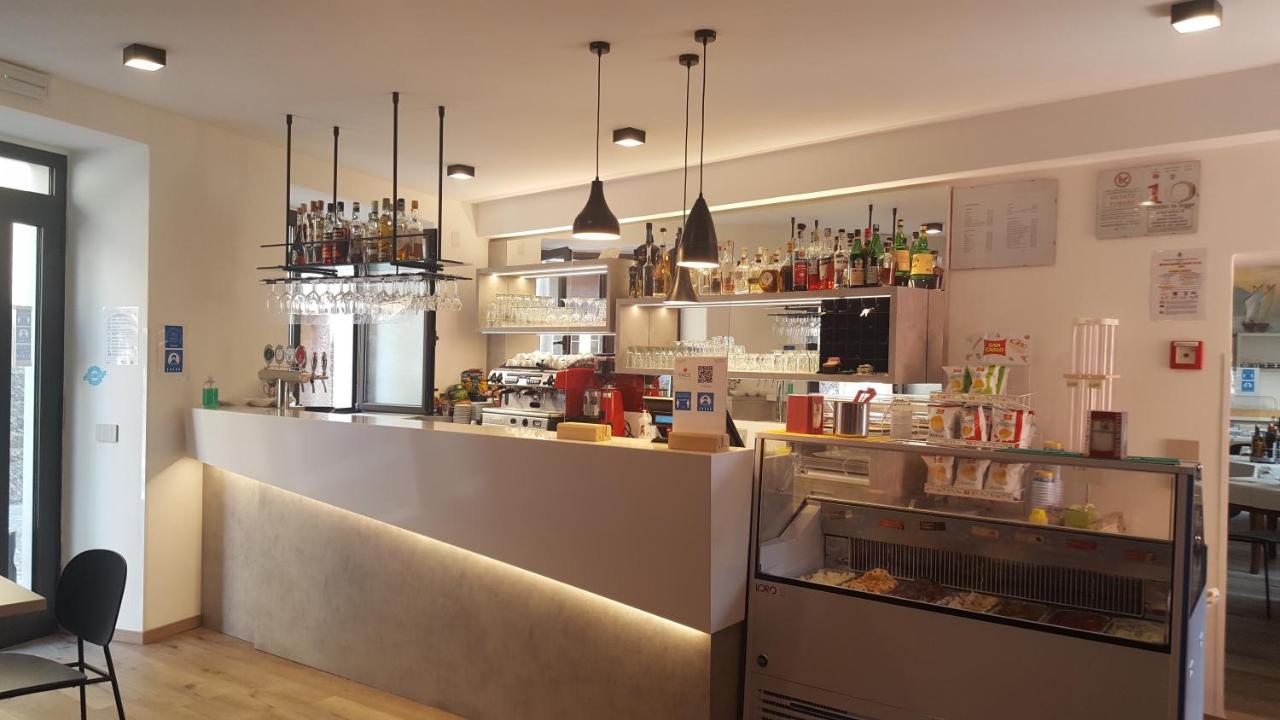 Hotel Pace Brenzone sul Garda Eksteriør billede