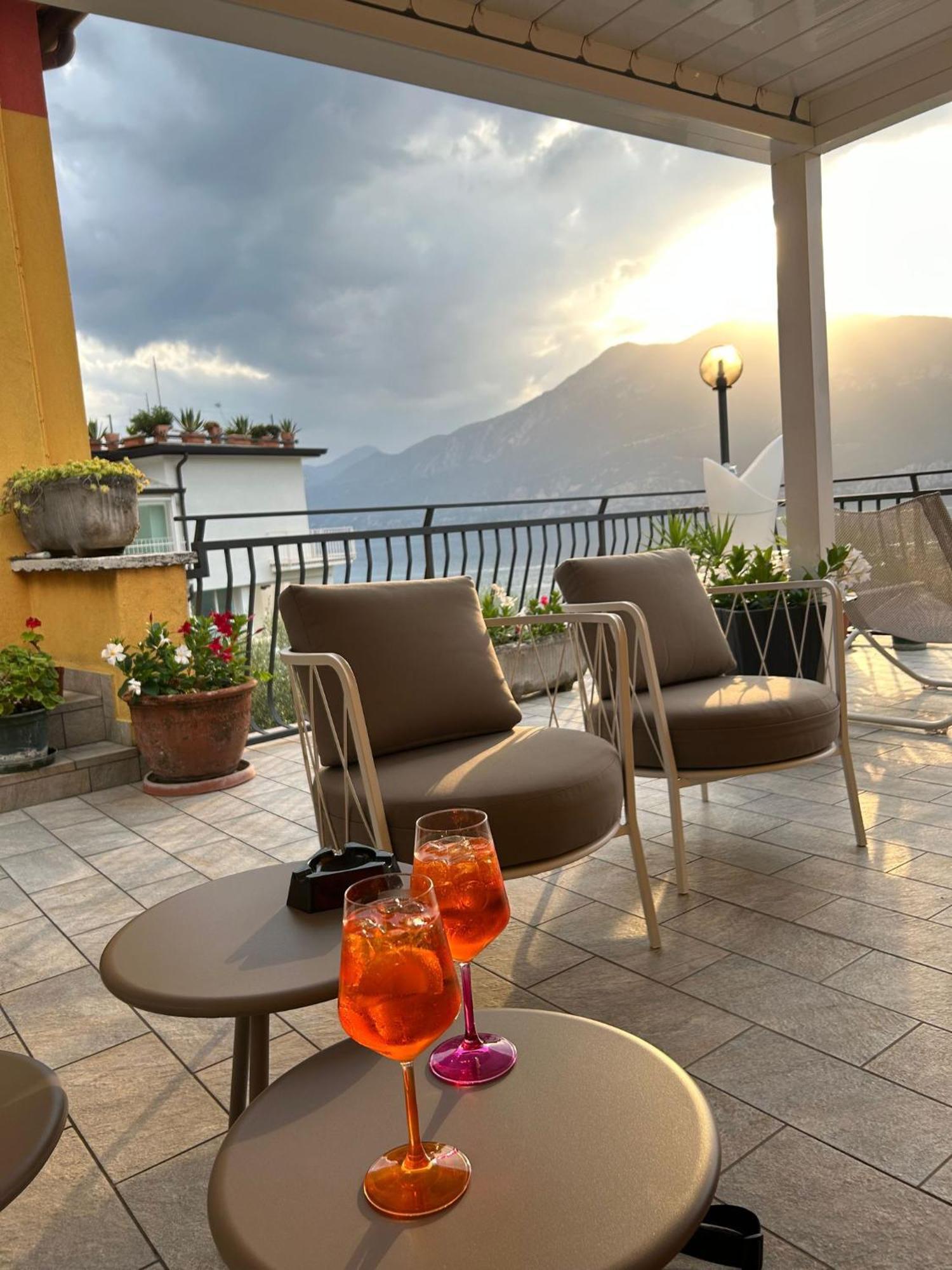 Hotel Pace Brenzone sul Garda Eksteriør billede