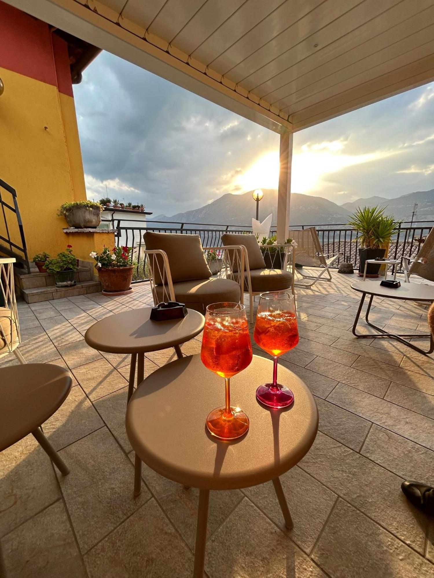 Hotel Pace Brenzone sul Garda Eksteriør billede