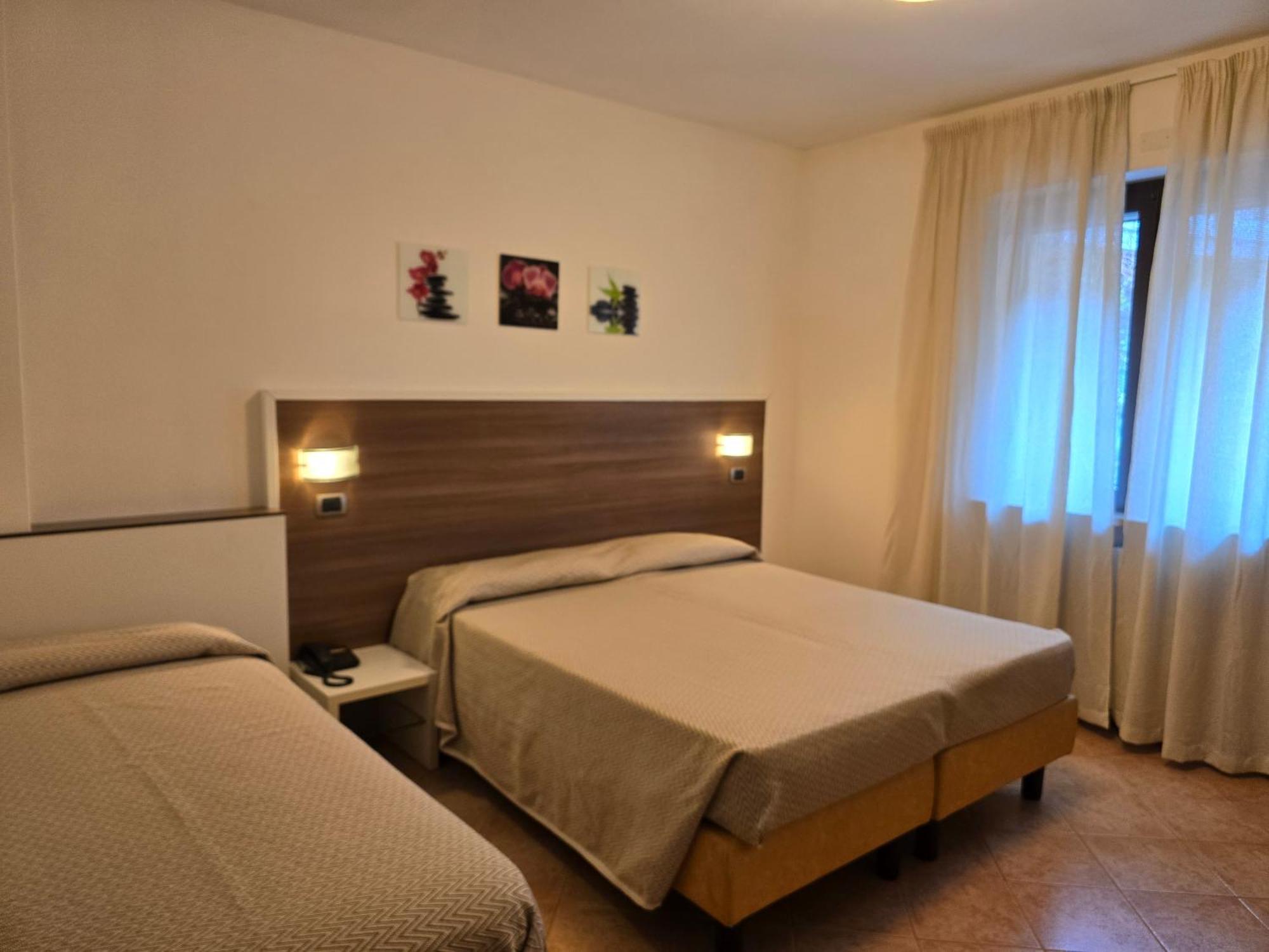 Hotel Pace Brenzone sul Garda Eksteriør billede
