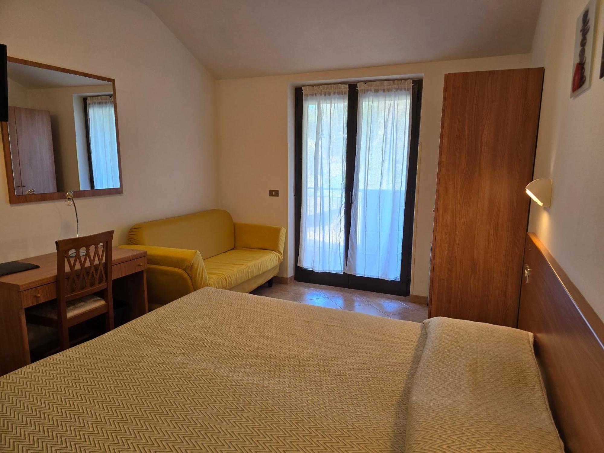 Hotel Pace Brenzone sul Garda Eksteriør billede