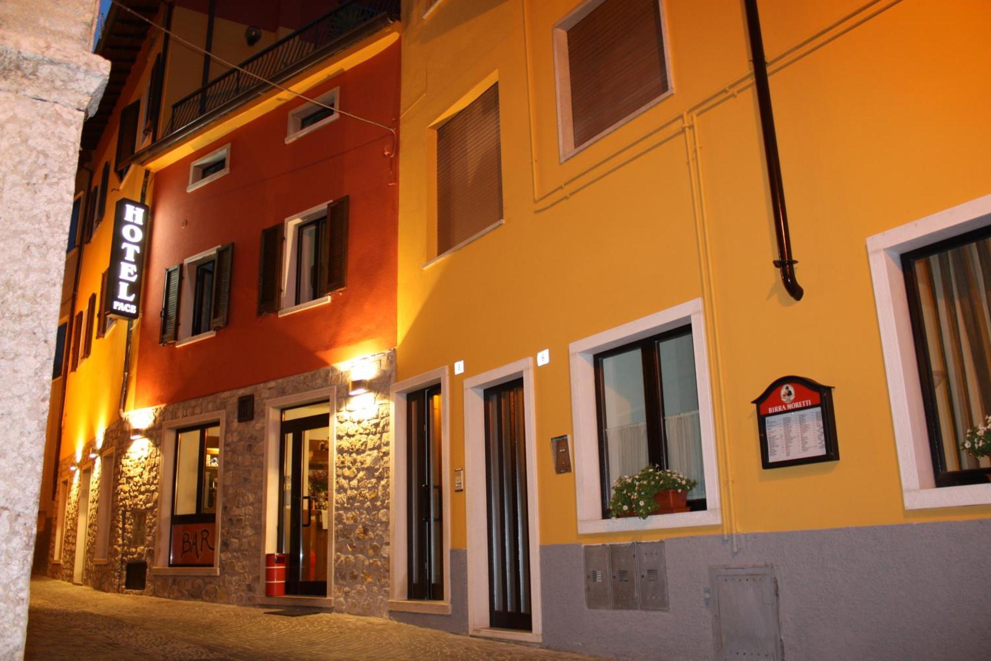 Hotel Pace Brenzone sul Garda Eksteriør billede